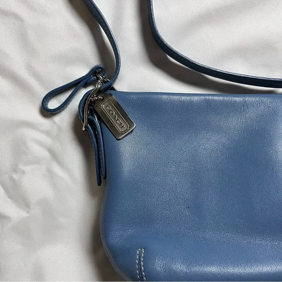 Coach vintage Leather Shoulder Bag - Picture 2 of 11